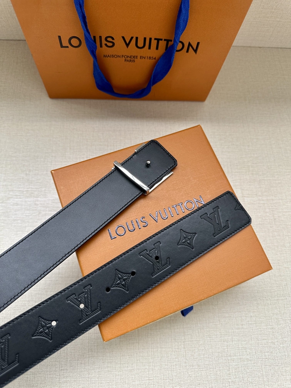 激安ルイヴィトンベルト着用イメージ